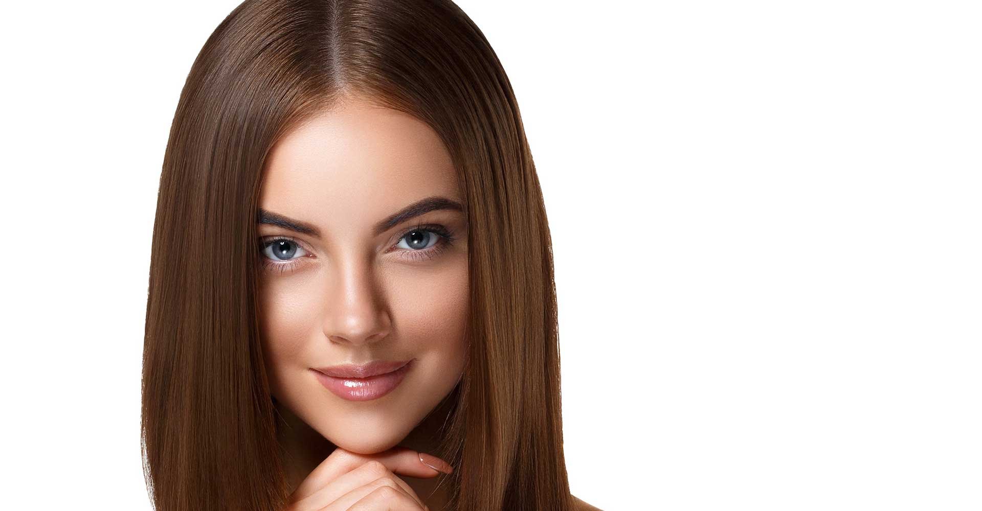 Modelo Com Cabelo Castanho